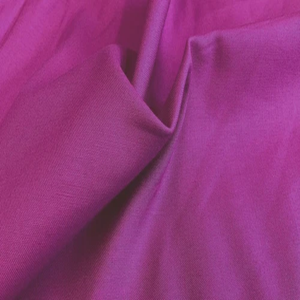 FREE SPIRIT DESIGNER SOLIDS #CSFSESS - RAZZMATAZZ-- BY THE YARD