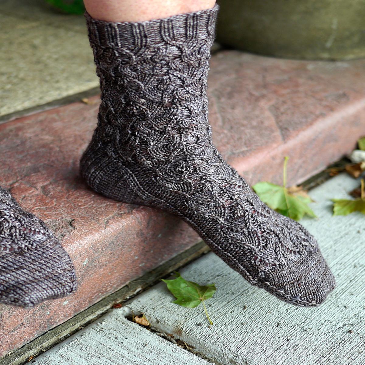 Sparrow Dance socks knitting pattern