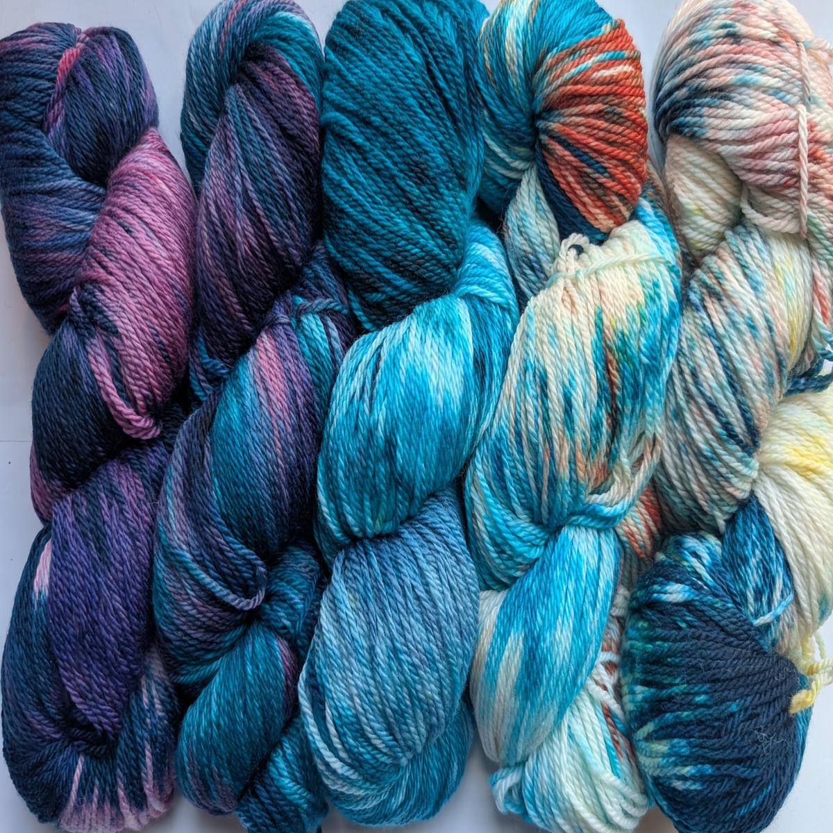 Yarncom Queen - Yarn Littermates (RTS)