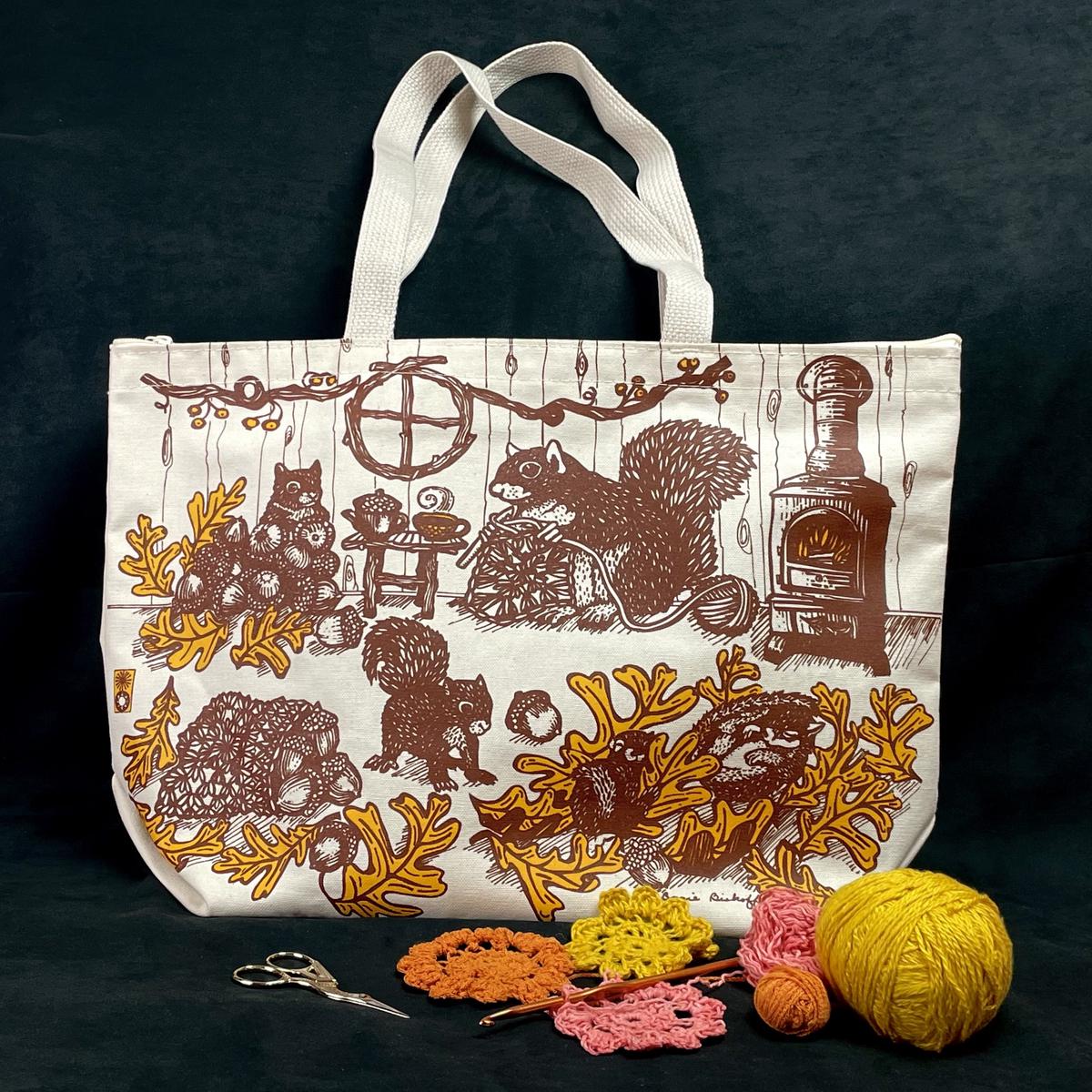 Squirrel Zipper Tote Bag (Crochet)