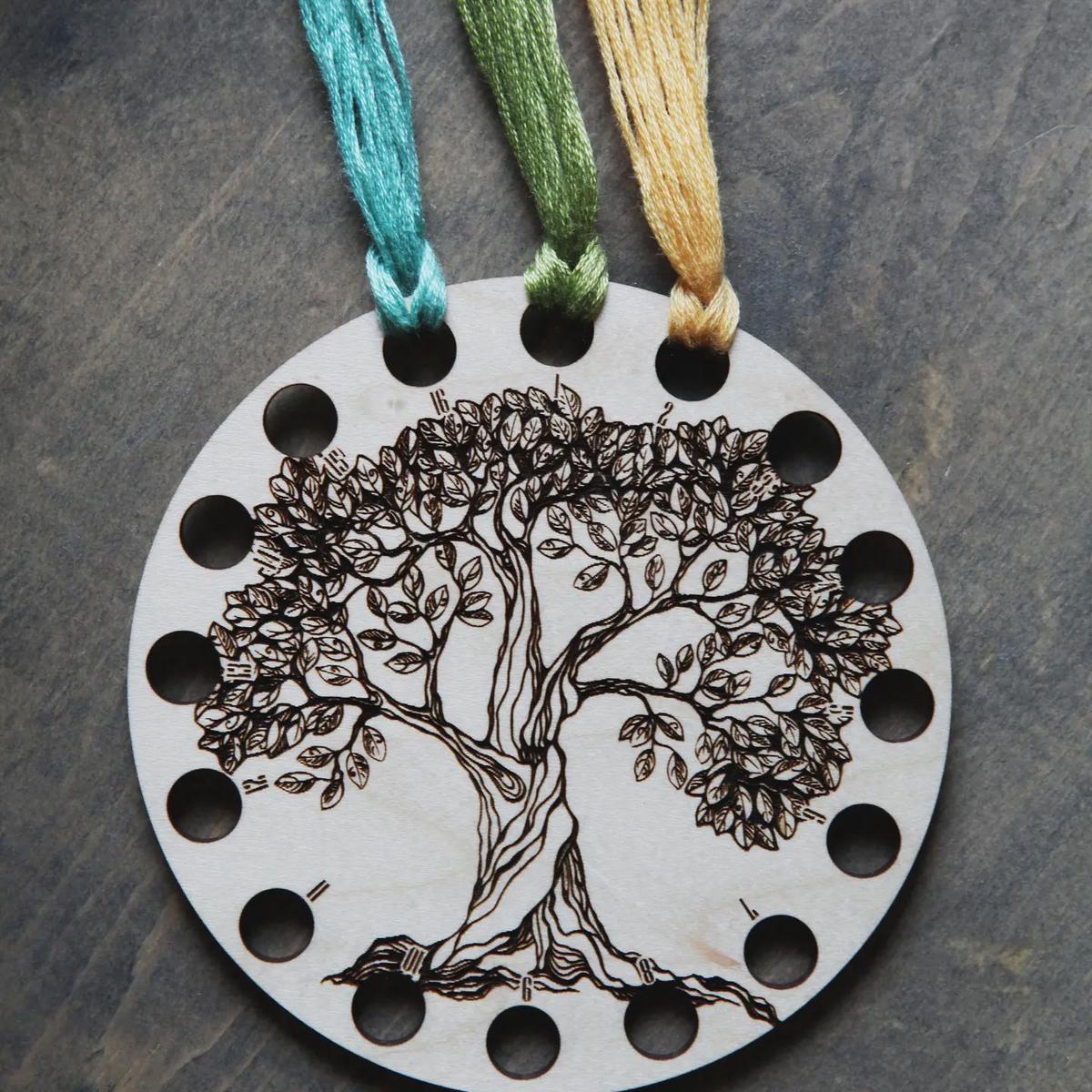 Tree of Life Embroidery Floss Organizer (Maple)