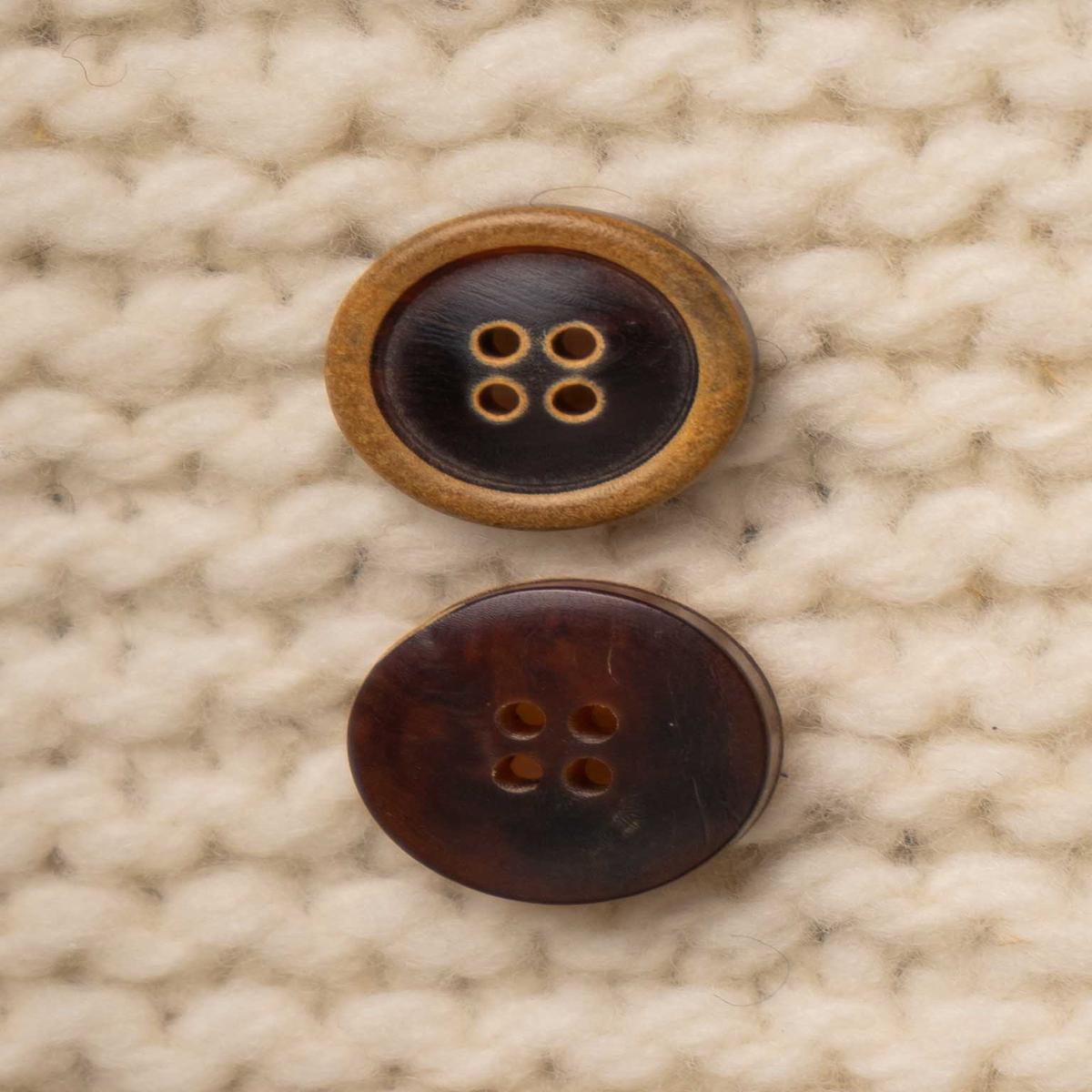 Yew 18mm Horn Button