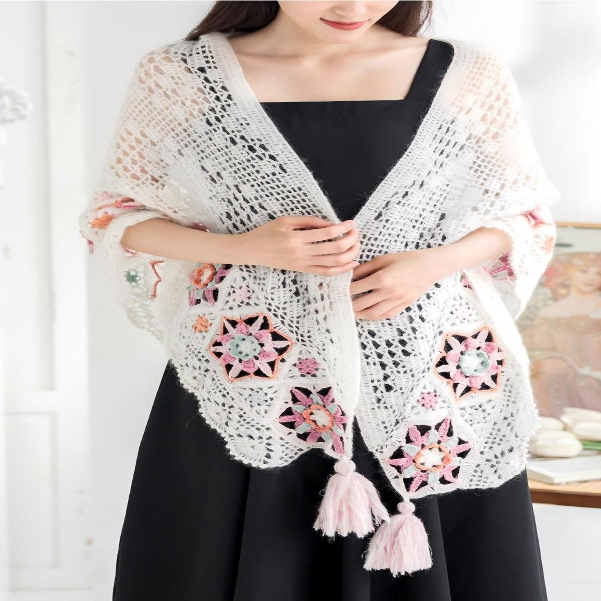 Mucha Mosaic Shawl Crochet Kit