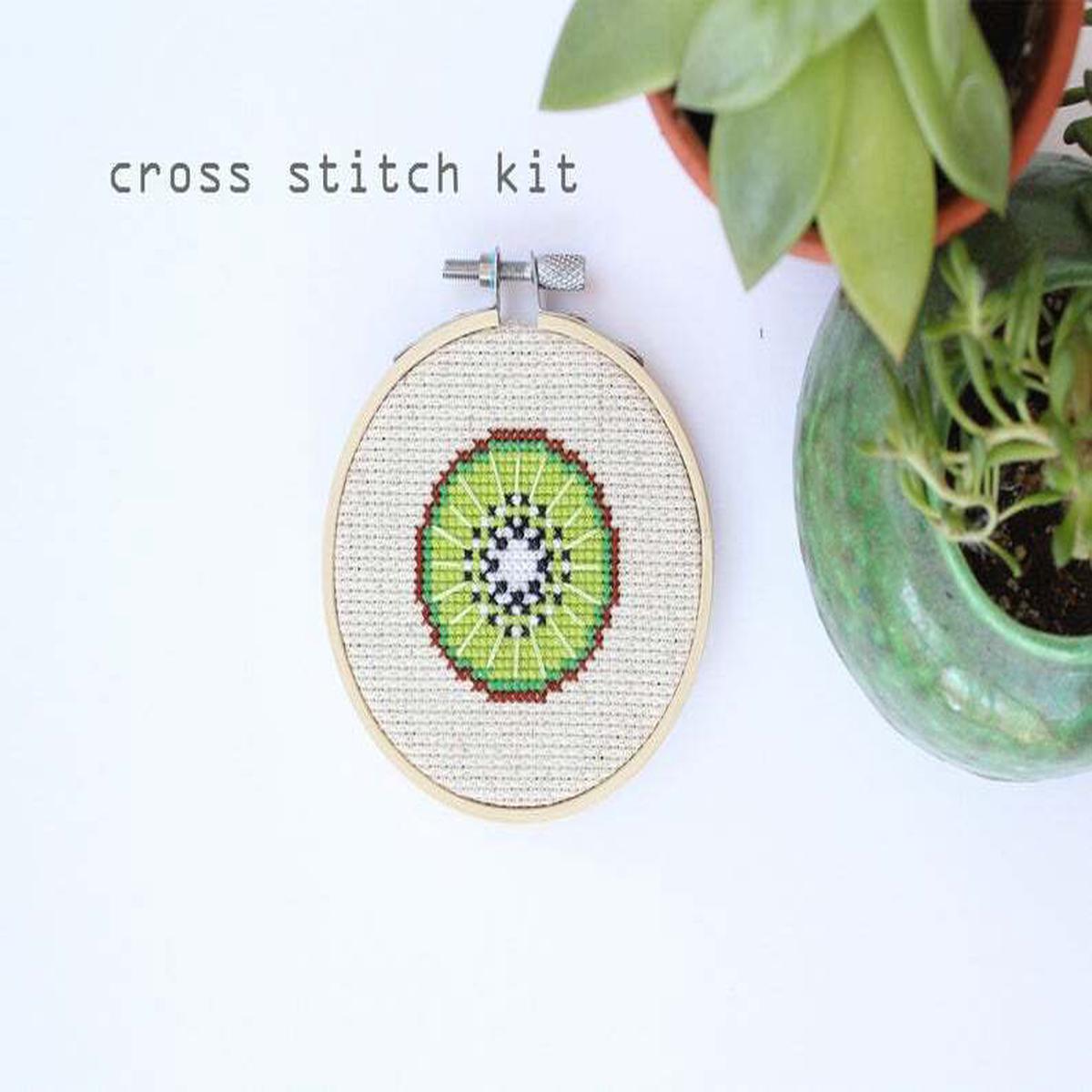 Kiwi Kit (Counted Cross Stitch)