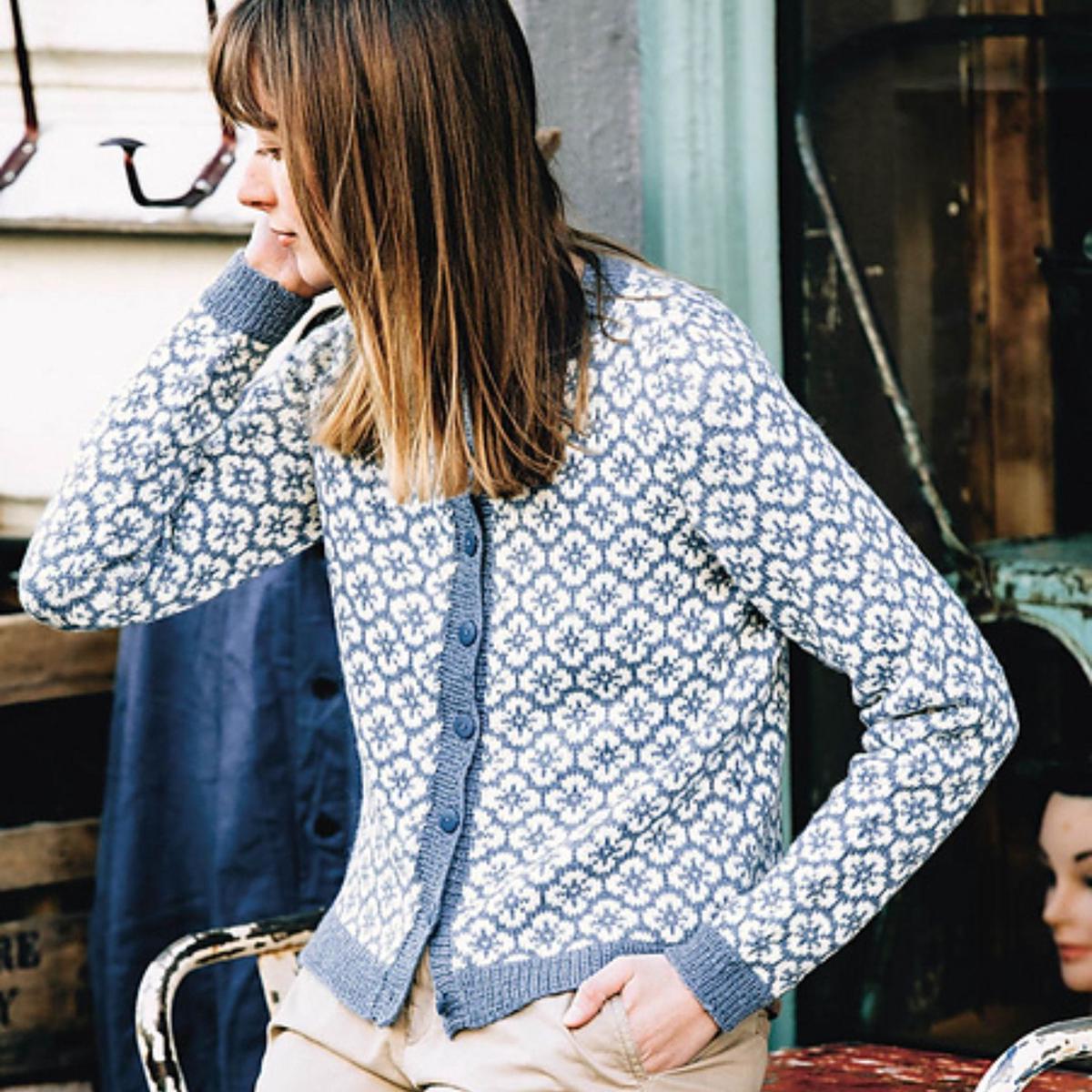 Flower Cardigan in Sandnes Garn Sisu