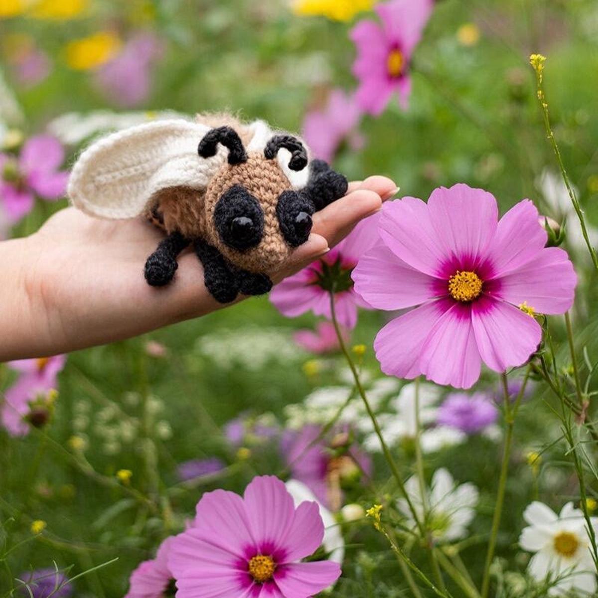Toft Crochet Kit- Nancy the Honeybee