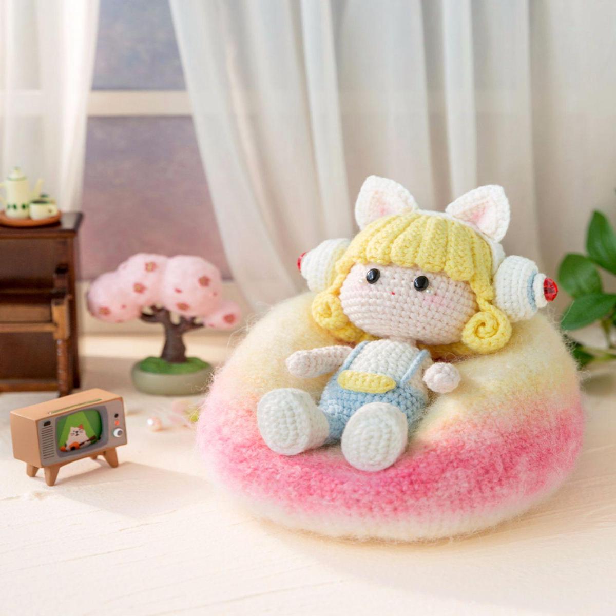Couch Potato Crochet Kit