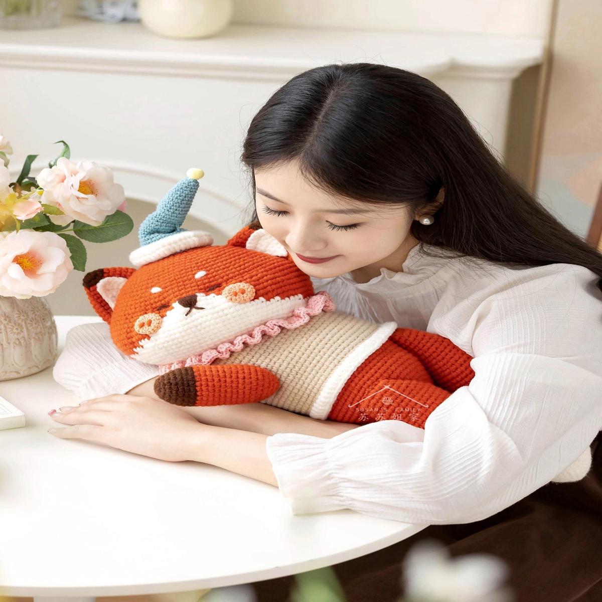 Papa Pillow Crochet Kit