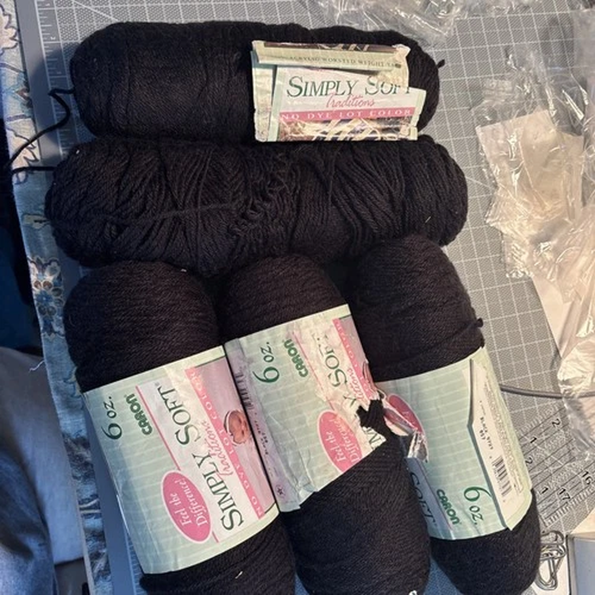 Yarnspirations Caron Simply Soft Black 100% Acrylic Yarn - 5 Skeins - Brand New