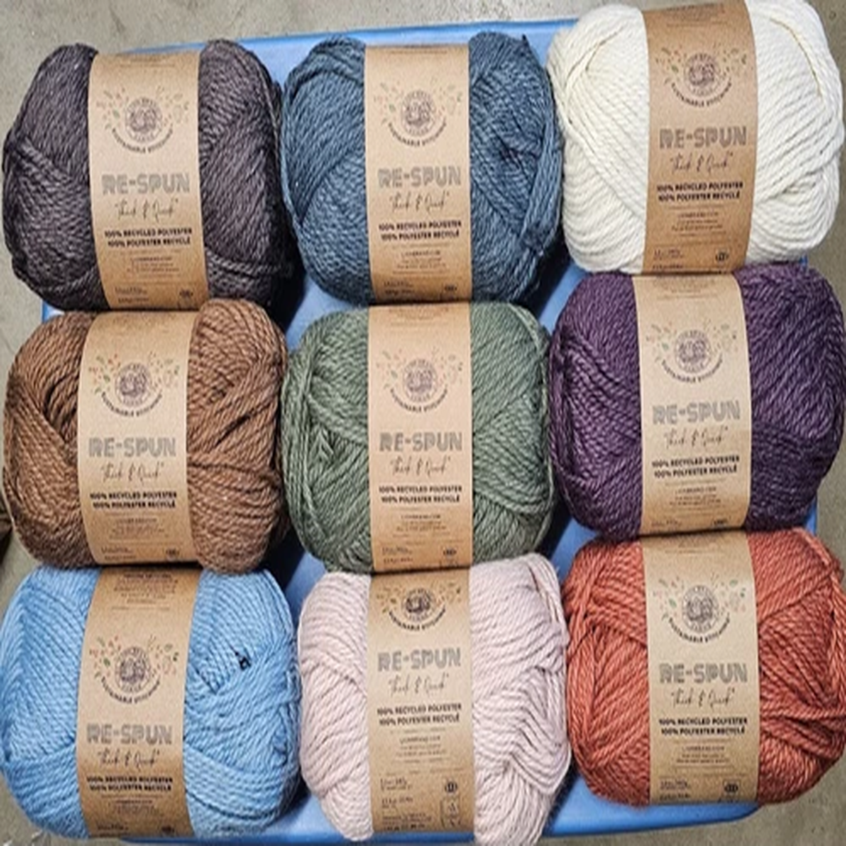 (1 Skein) Lion Brand Yarn Re-Spun Thick & Quick Yarn 12oz Polyester CHOOSE SKEIN