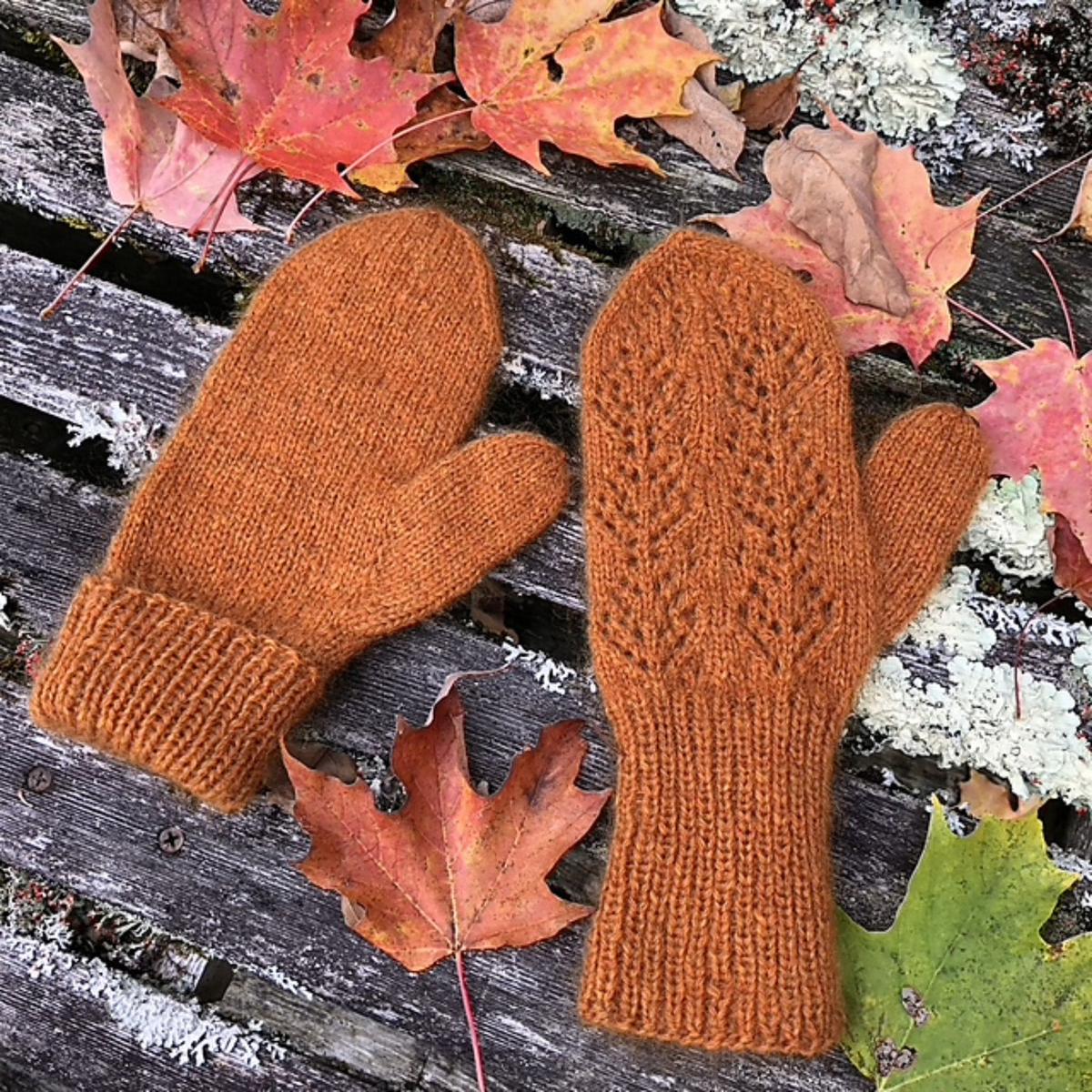 Maple Ridge by Mary O'Shea in Biches & Bches