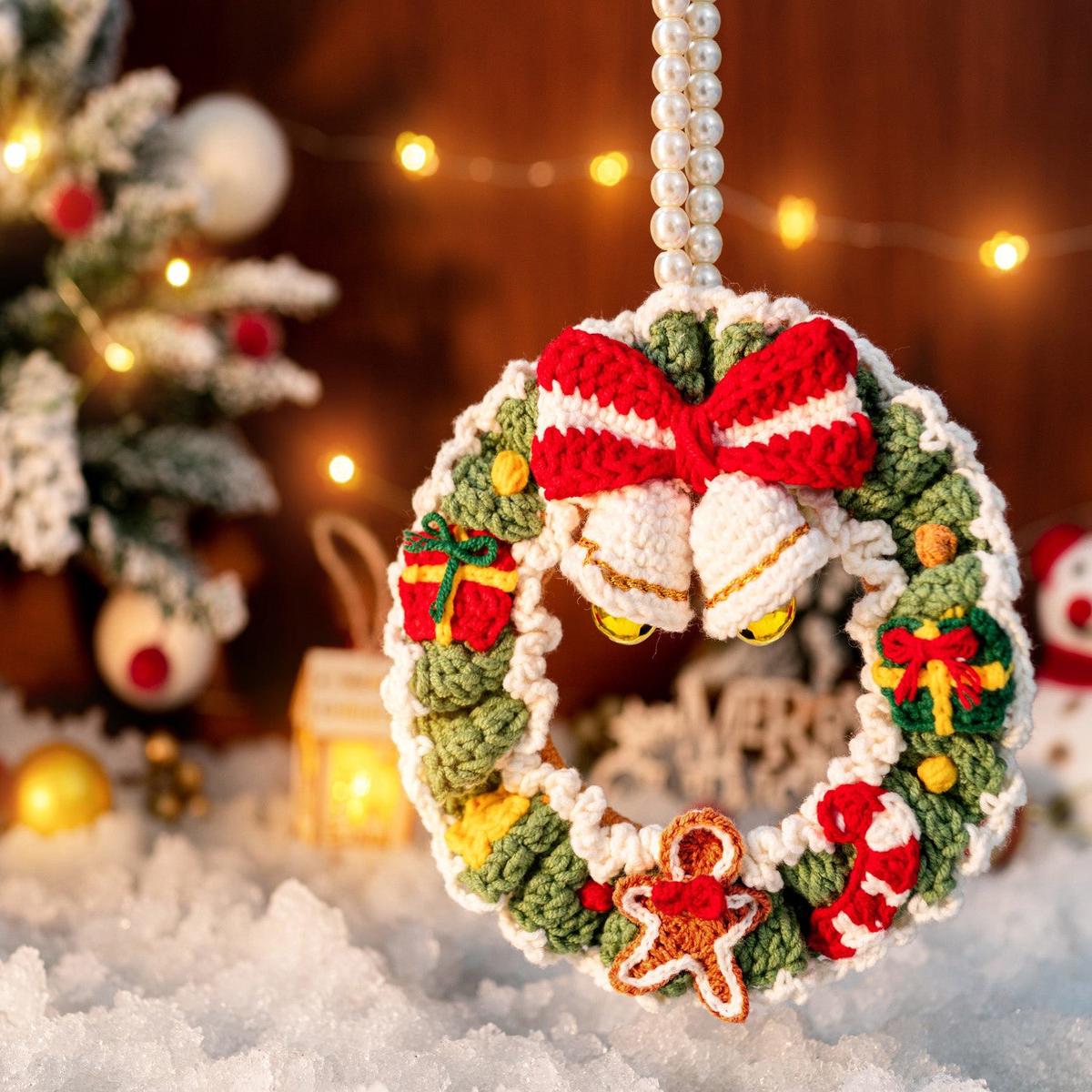 Christmas Wreath Hairpieces Crochet Pattern