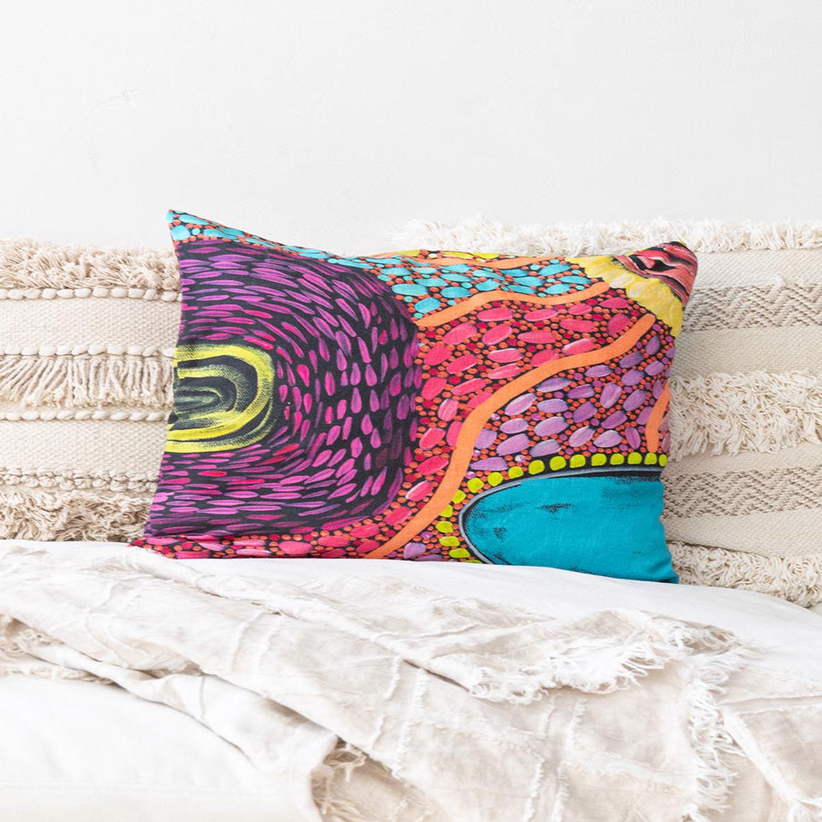 Interconnected Square Linen Cushion Cover (45cm x 45cm)