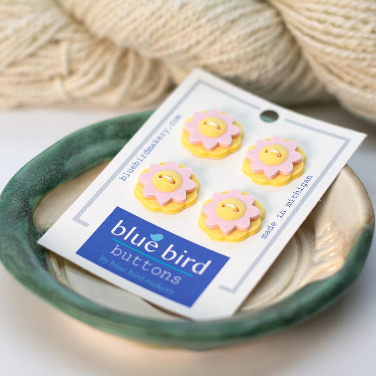 Blue Bird Makery Flower Buttons (20mm)