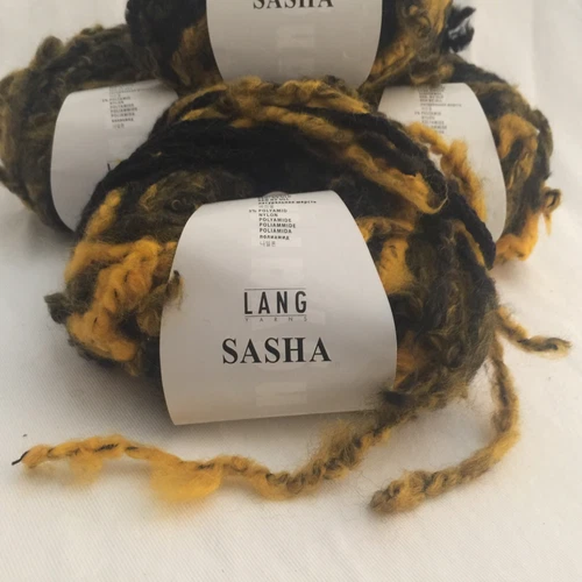 Yarn Skein Sasha Gold & Black Novelty Lang Yarns