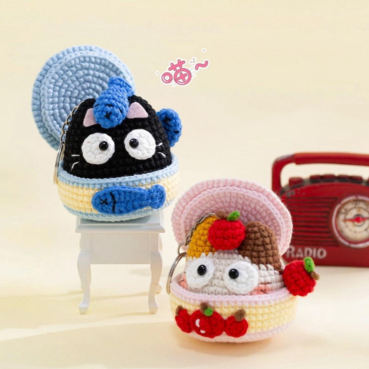 Canned Cat Pendant Crochet Yarn Kit | Susan's Family