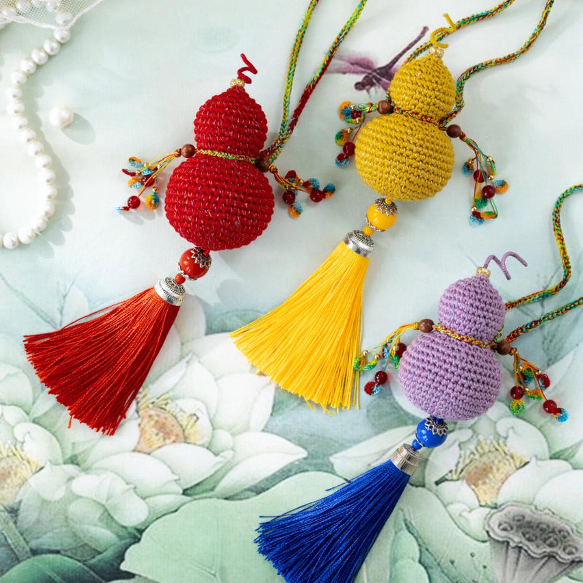 Hulu Hanging Ornament Crochet Yarn Kit