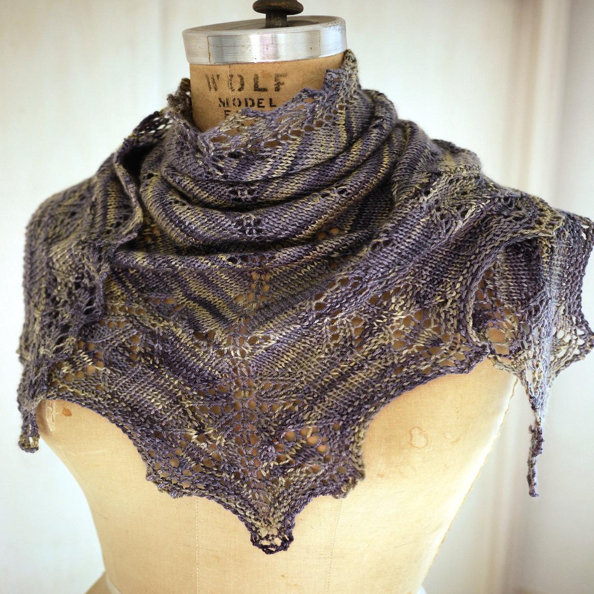 Luciole Triangle Shawl knitting pattern