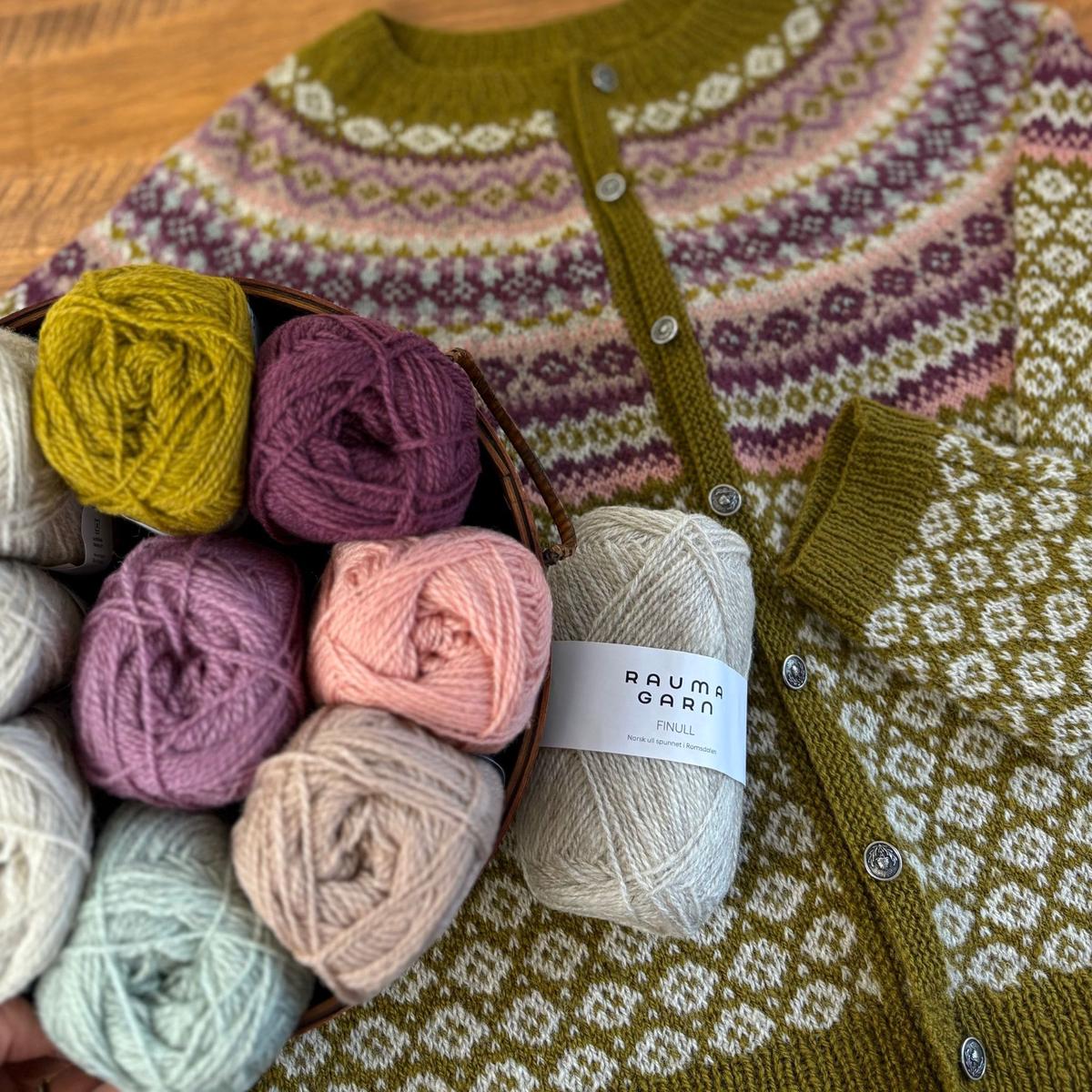 Agnes Kofta (Cardigan) by Kristin Wiola degrd in Finullgarn
