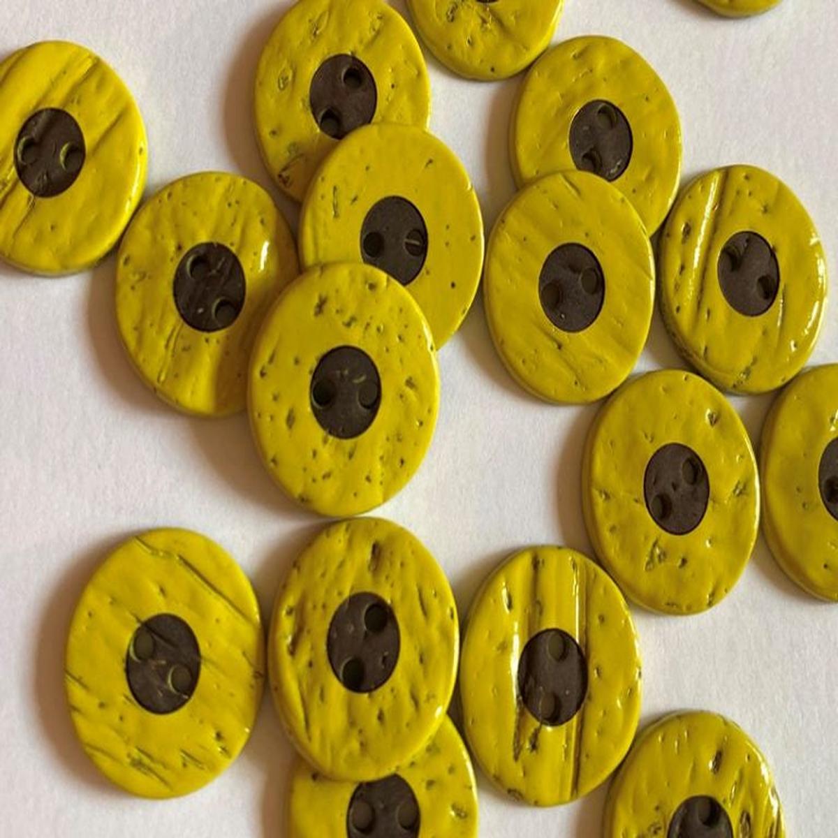 Coconut Buttons with Indented Center (18mm)