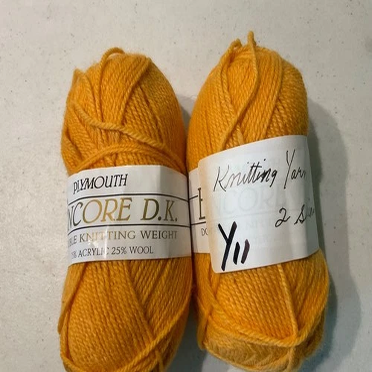 YARN KNITTING 2 SKEINS Y11