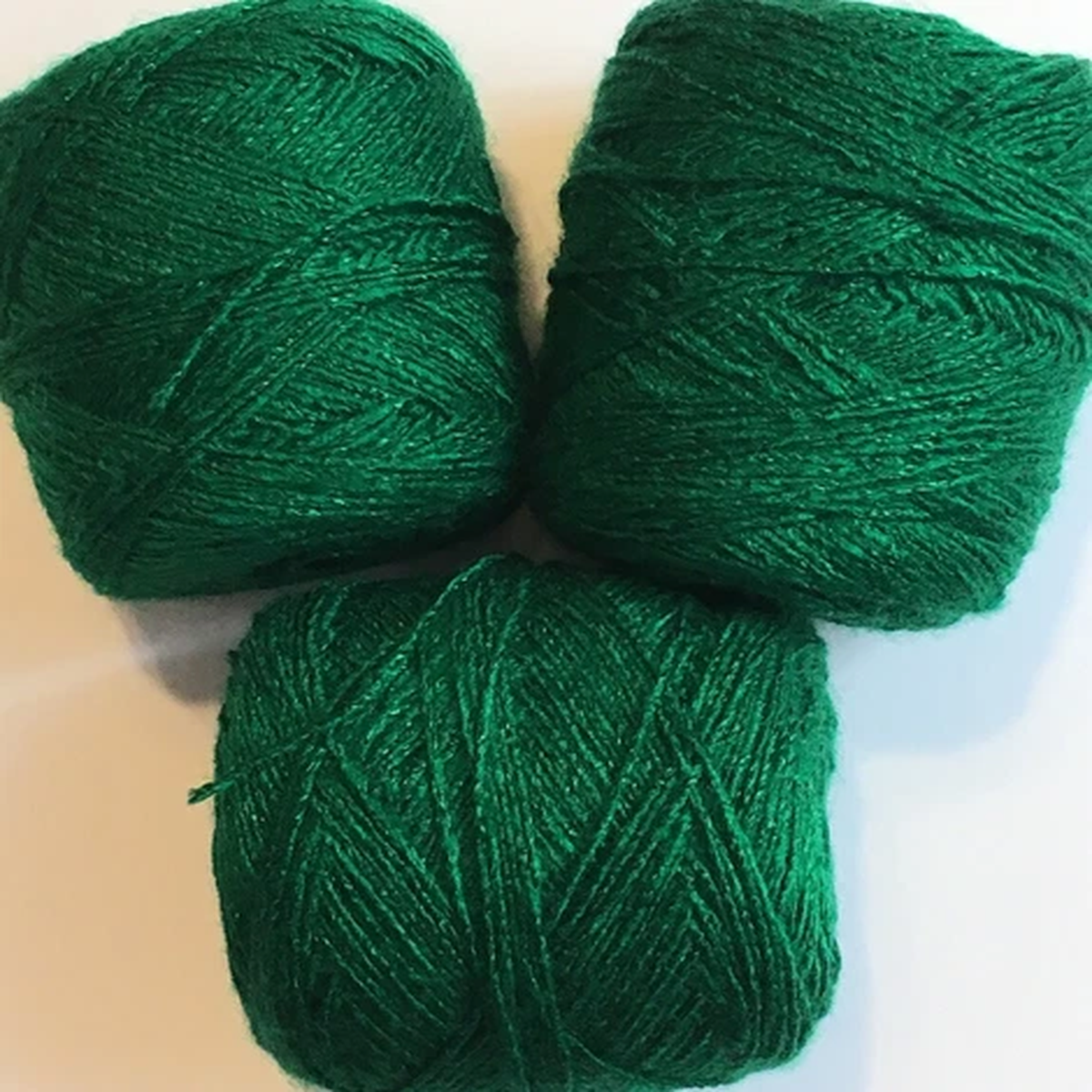 Yarn Brisa Color 635-Green. Acrylic & Rayon. 450 yards per ball.1 set of 3.