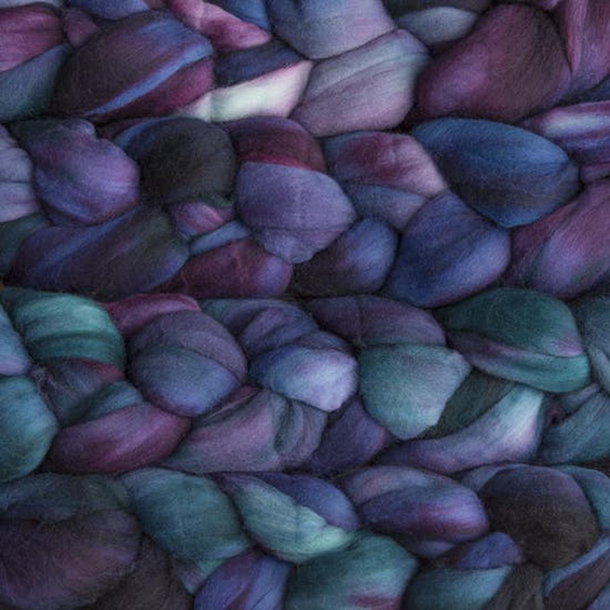 Whales Road 247 - Malabrigo Nube Roving Fiber Braid